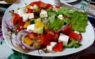 салат с фета и оливками